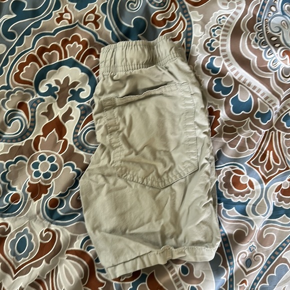 Cat & jack size 4/5 boys shorts - Picture 2 of 3